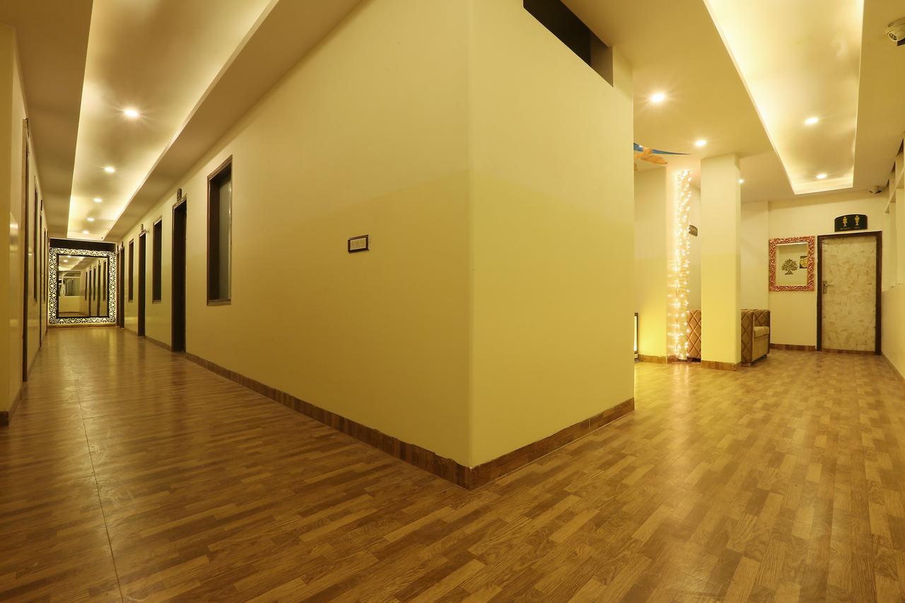 Hotel Plazzo Nové Dillí Exteriér fotografie